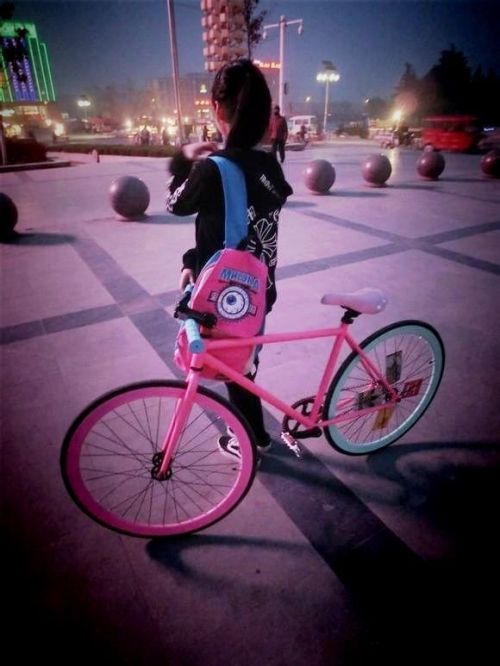 有人说骑单车的女生很美i